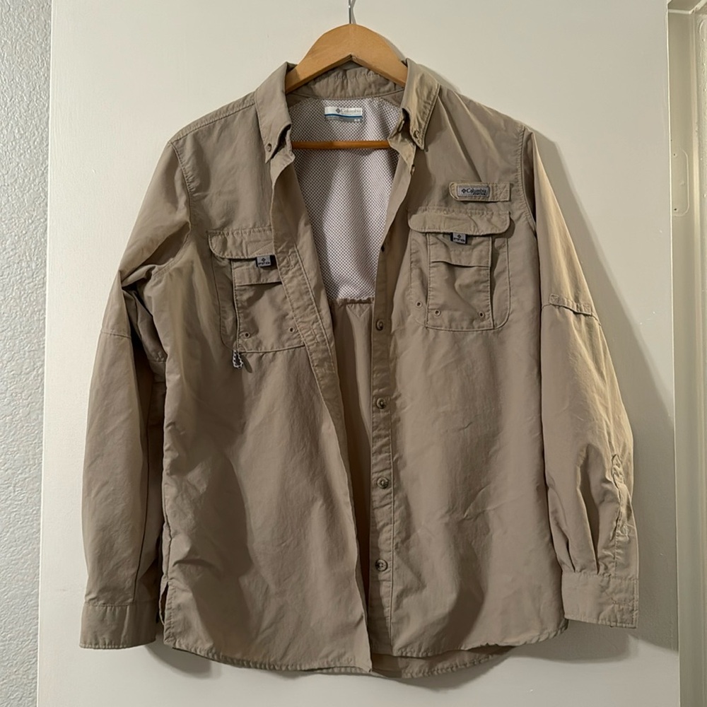 Columbia PFG Hiking shirt size medium